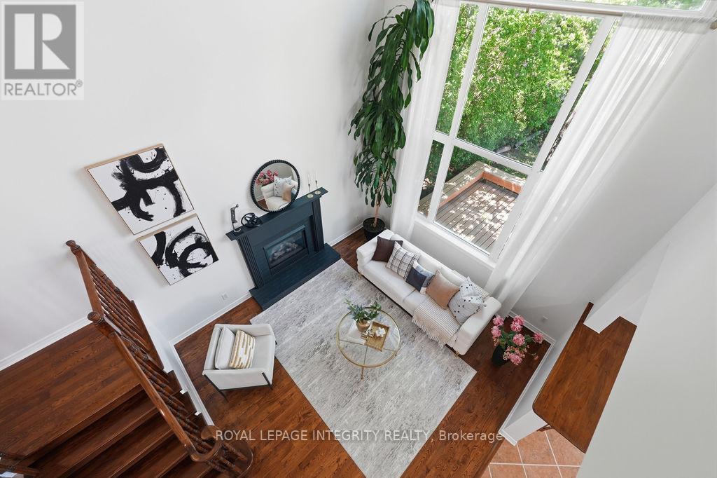 72 MARICONA WAY - 19