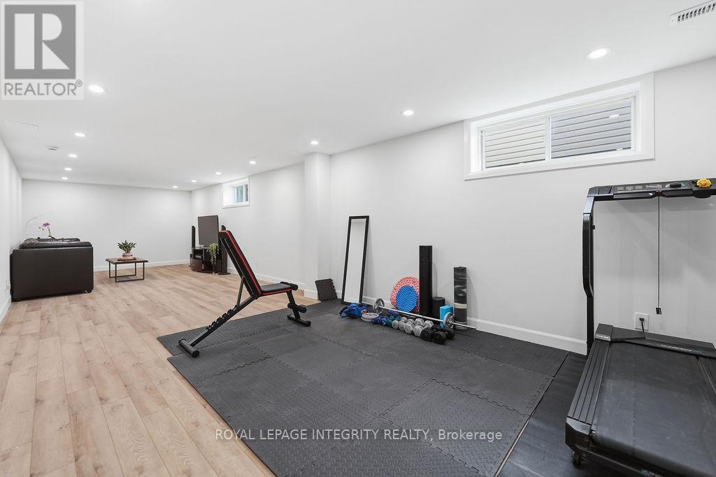 72 MARICONA WAY - 40