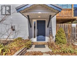 Family room - 7706 Alfred Street, Lambton Shores, ON N0M2L0 Photo 7