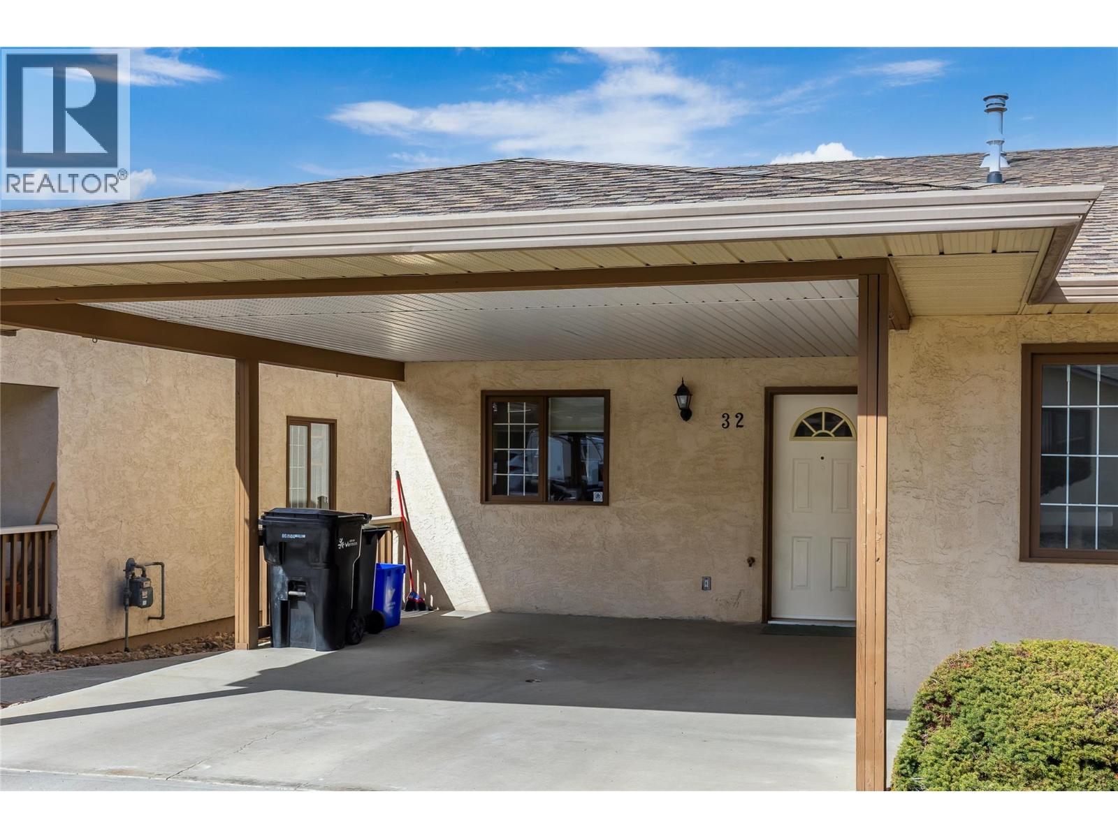 32 3930 20 Street, Vernon