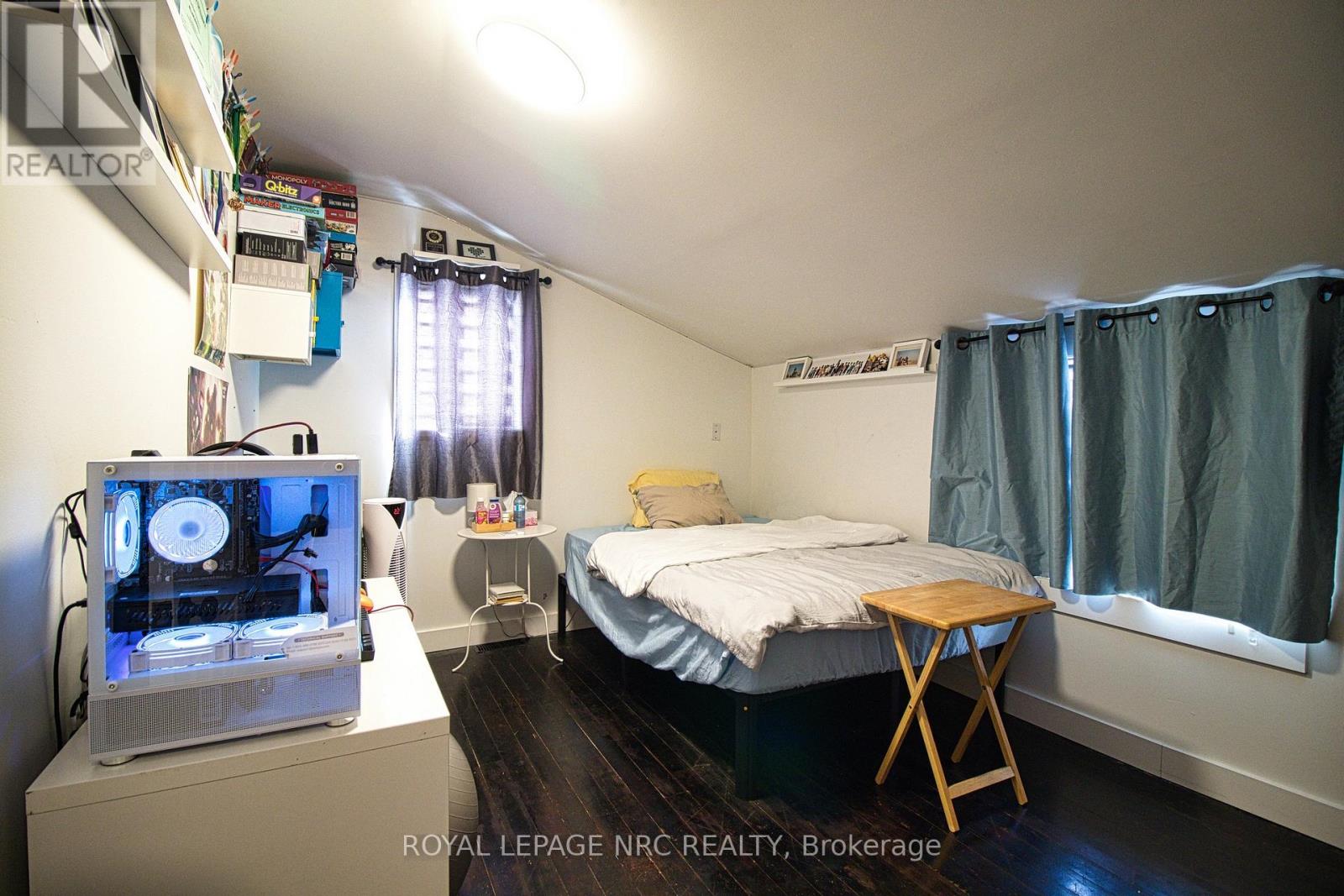 46 LISGAR STREET - 22