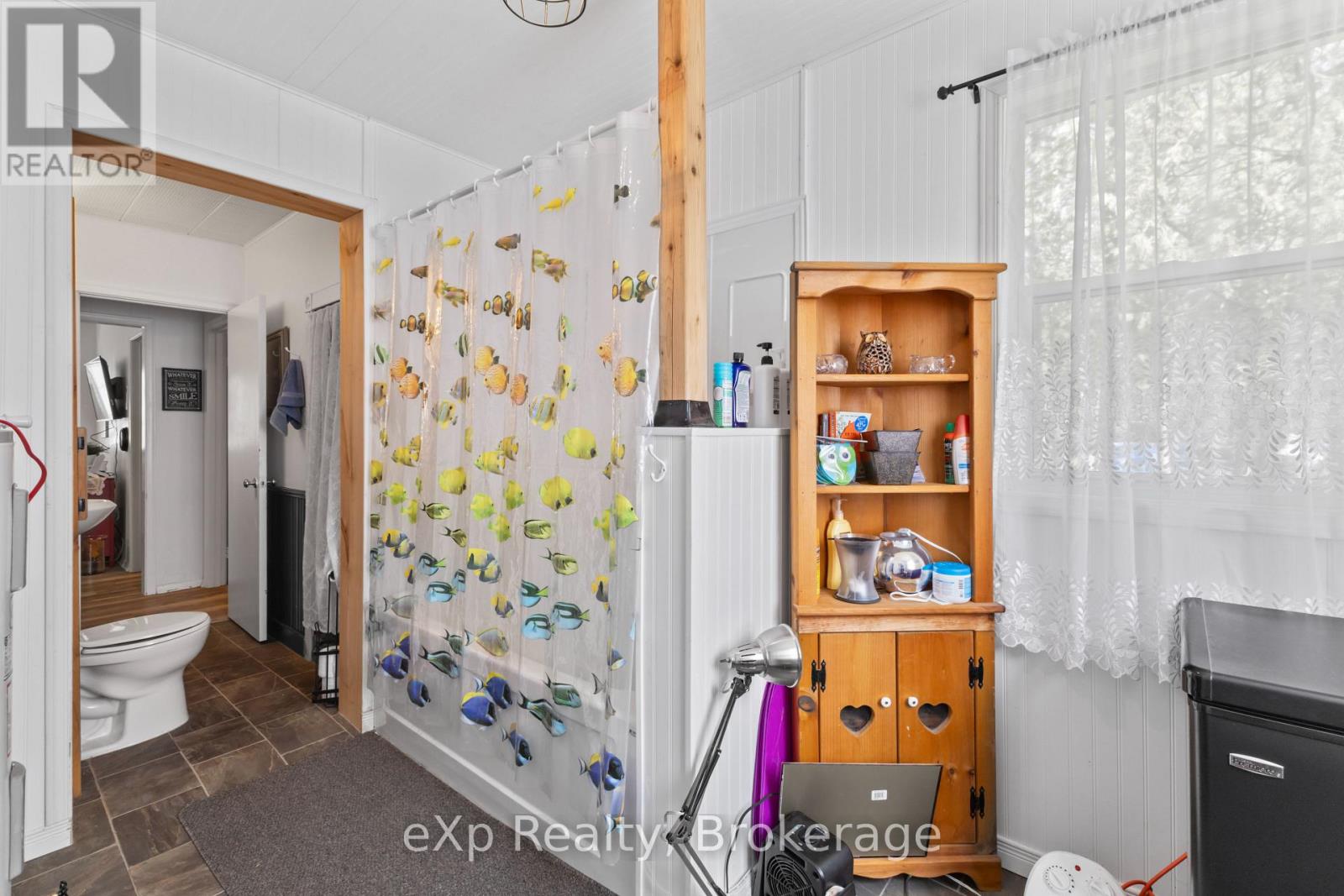 26 MOHAWK DRIVE - 14