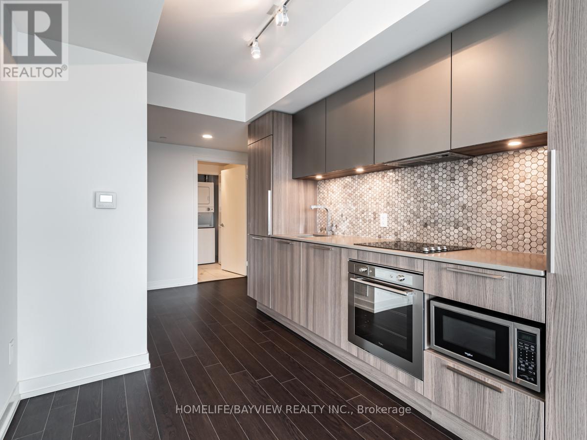 #3015 85 WOOD STREET - Image 2
