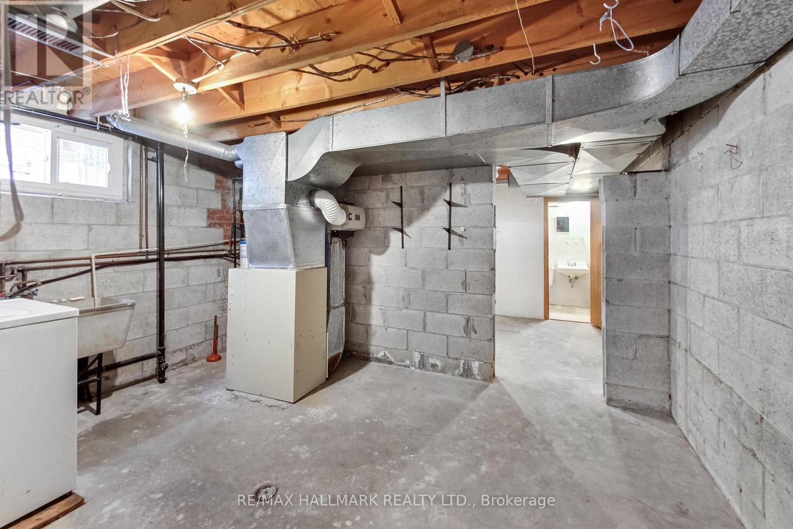 76 MAIN STREET - 29