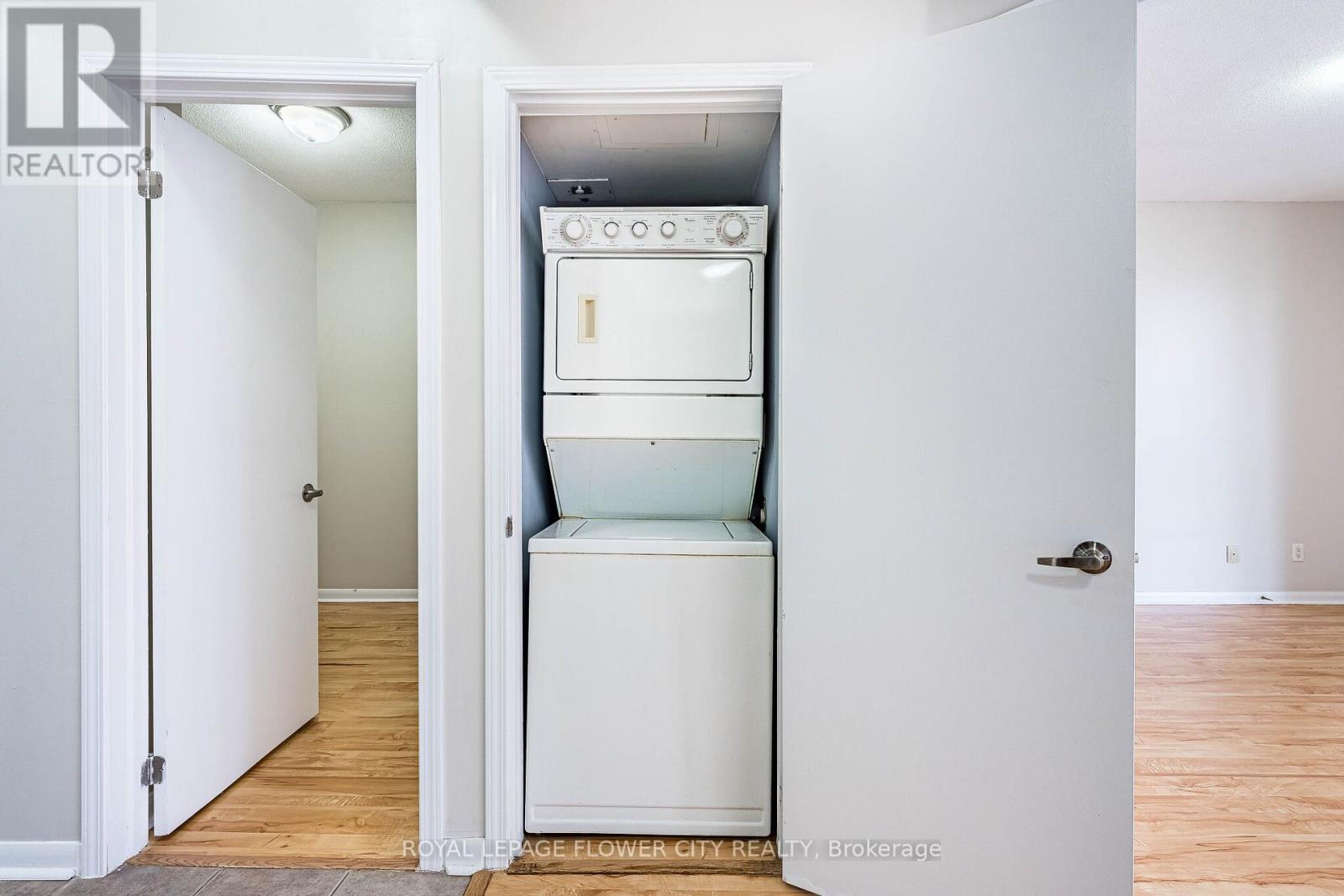 #907 2464 WESTON ROAD - 27