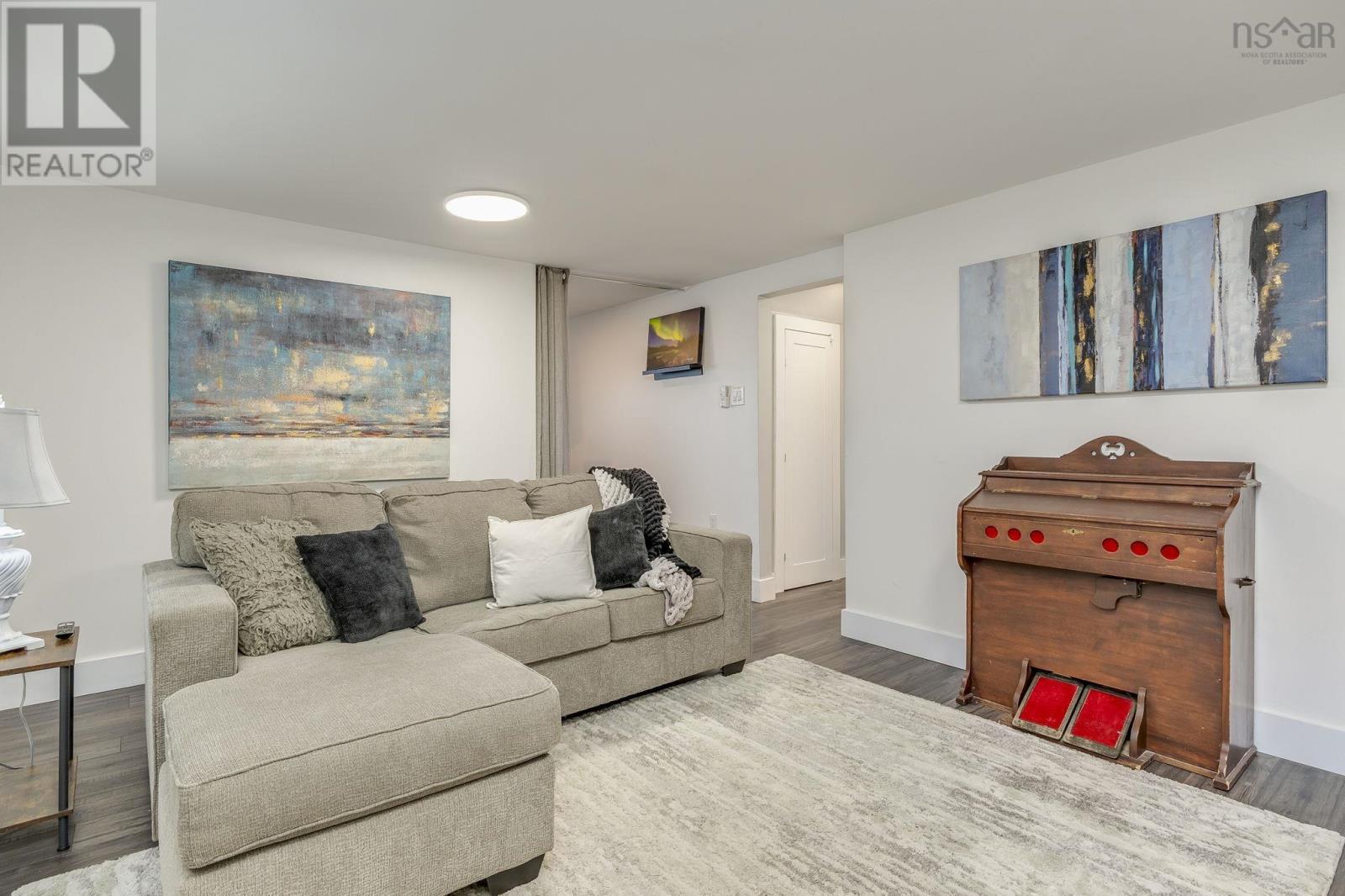 13 Logan Drive - 26