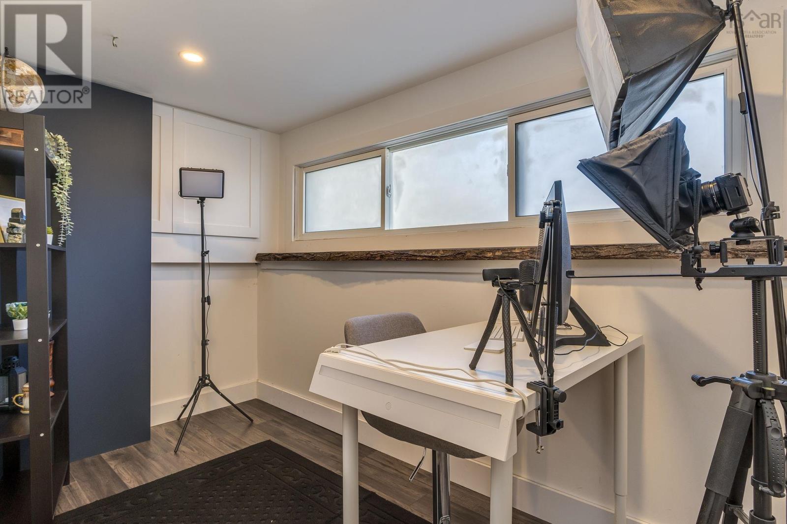 13 Logan Drive - 27