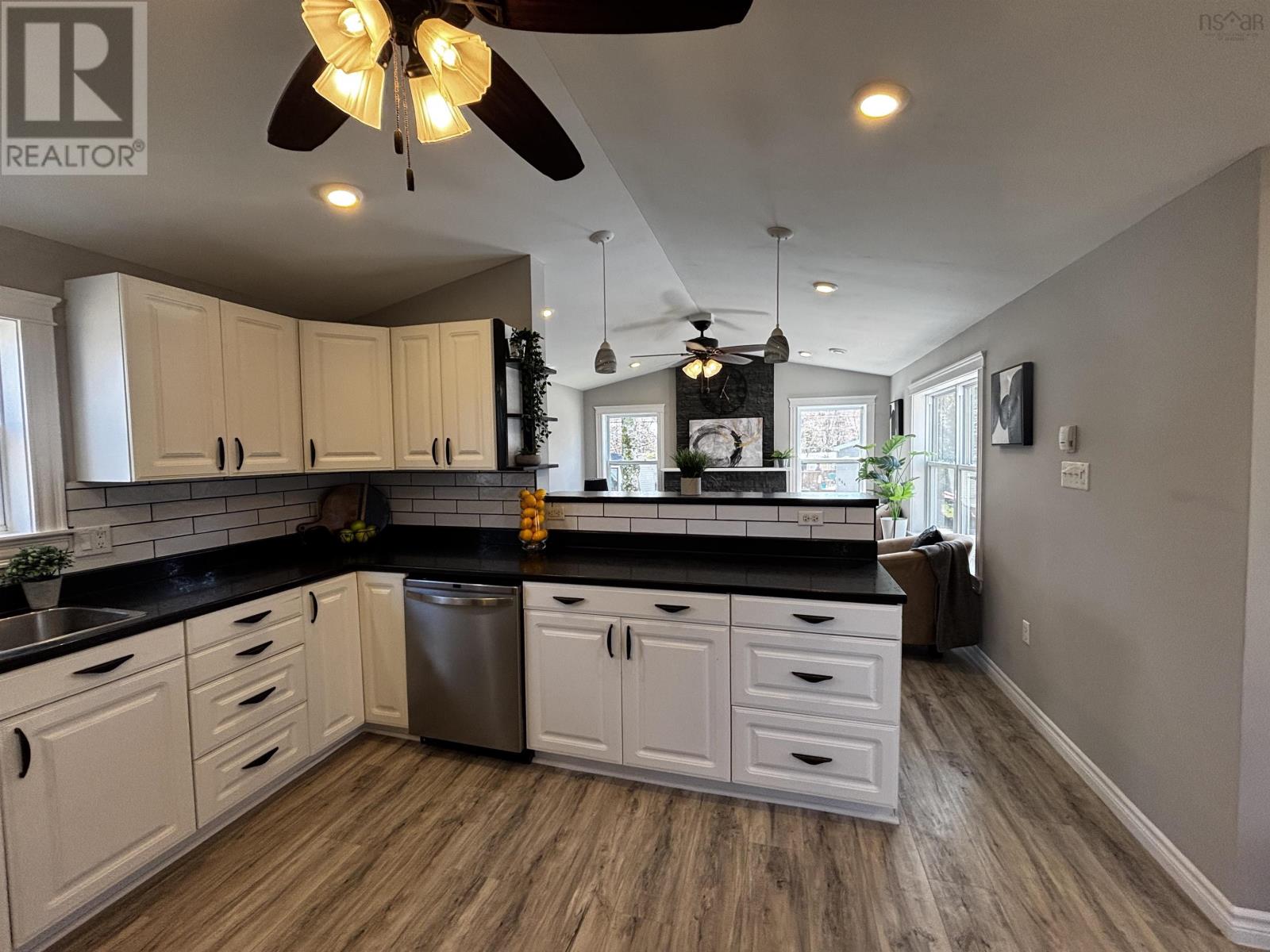 843 Duggan Drive - 7