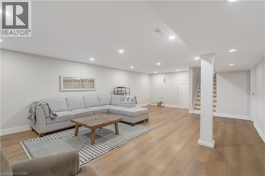 16 BANNISDALE Way - 33