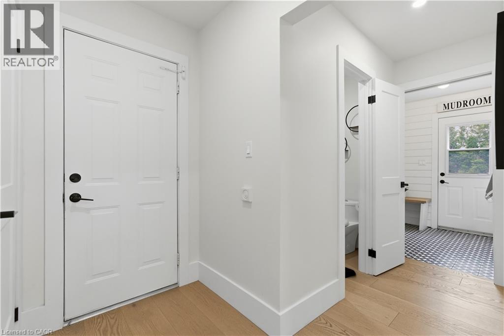 16 BANNISDALE Way - 32