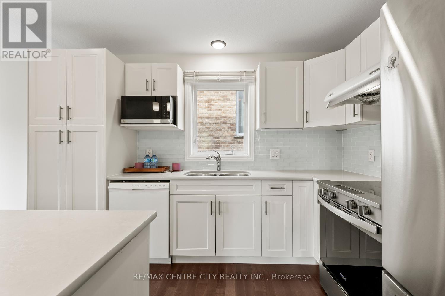 657 TENNENT AVENUE - 10