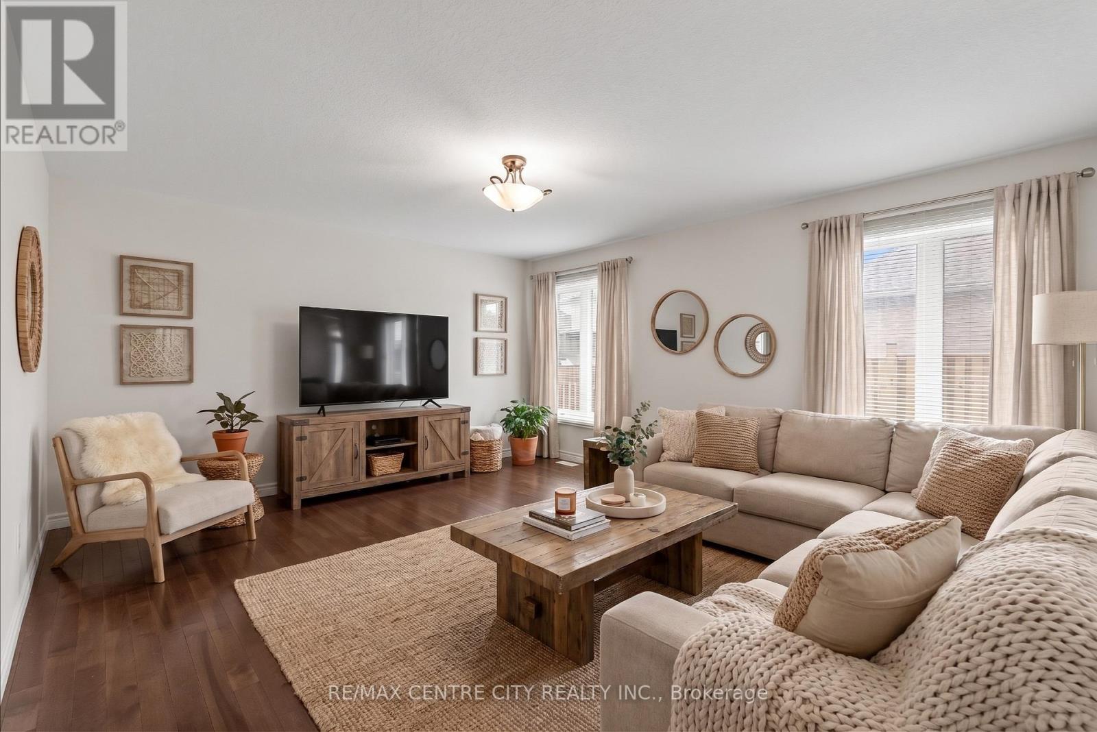 657 TENNENT AVENUE - 16