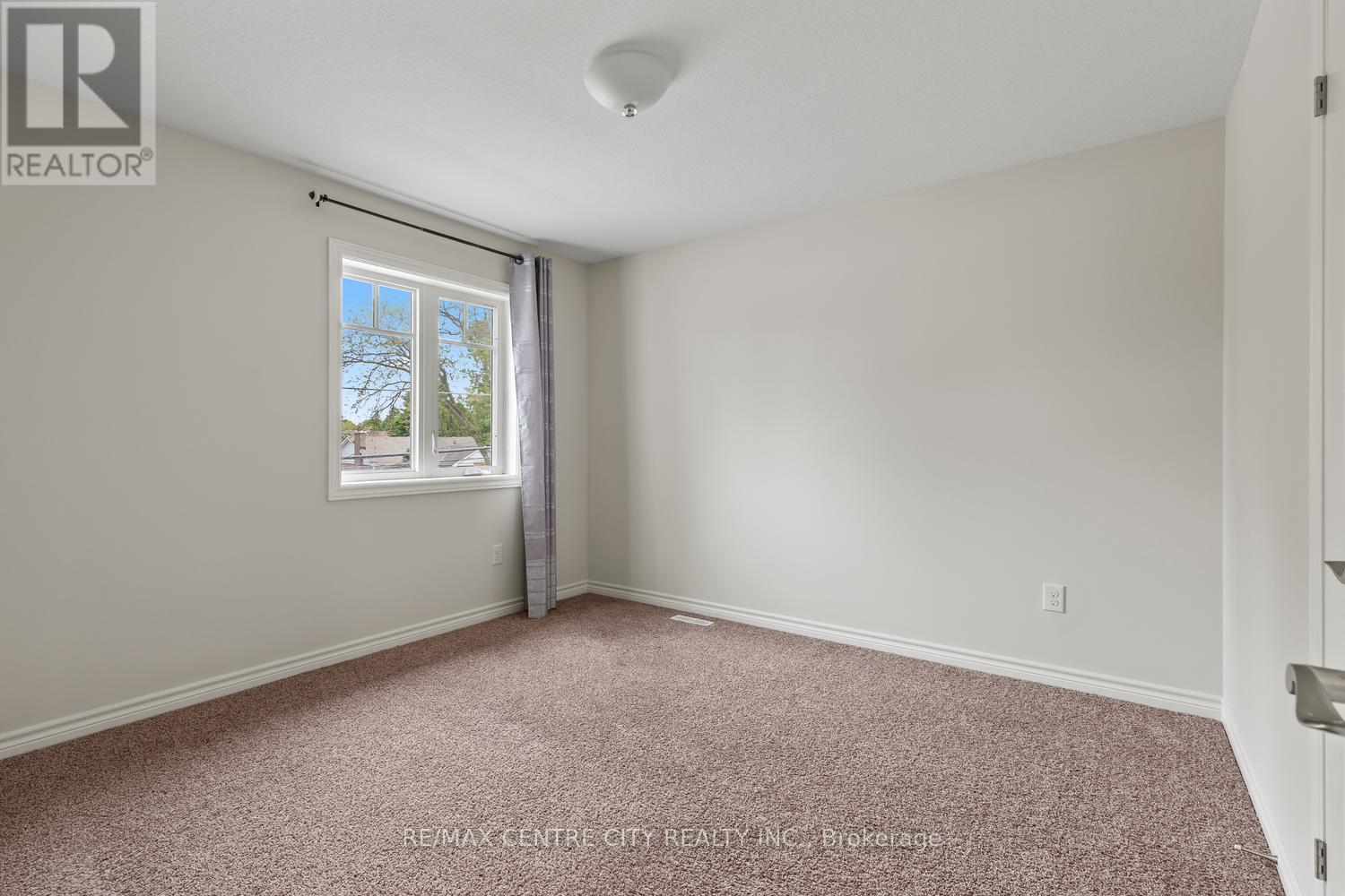 657 TENNENT AVENUE - 30