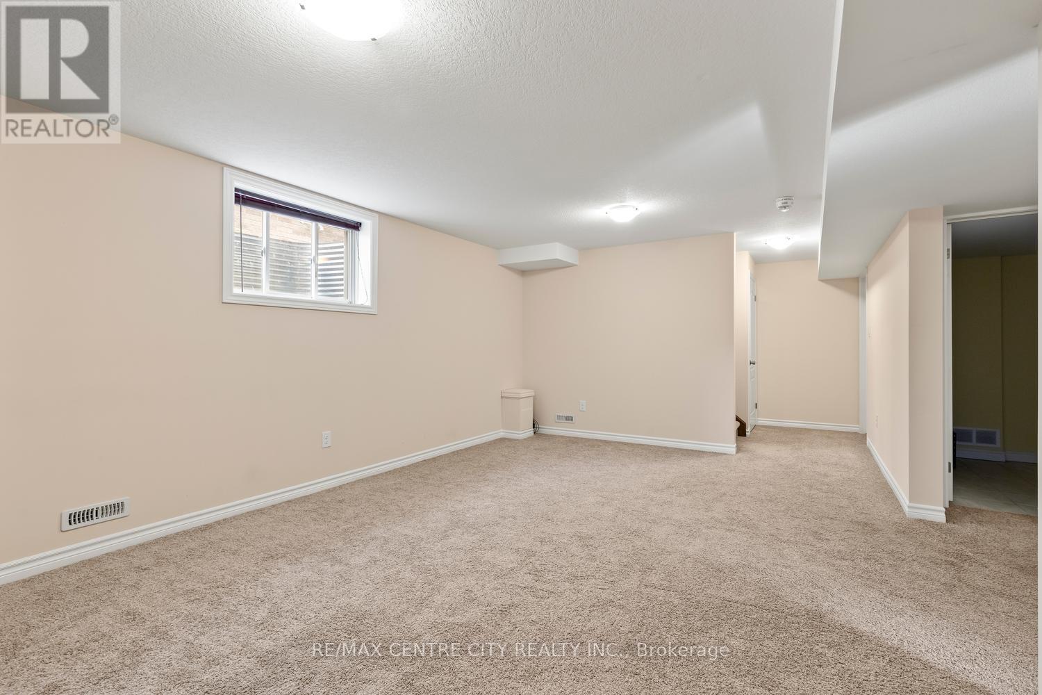 657 TENNENT AVENUE - 33