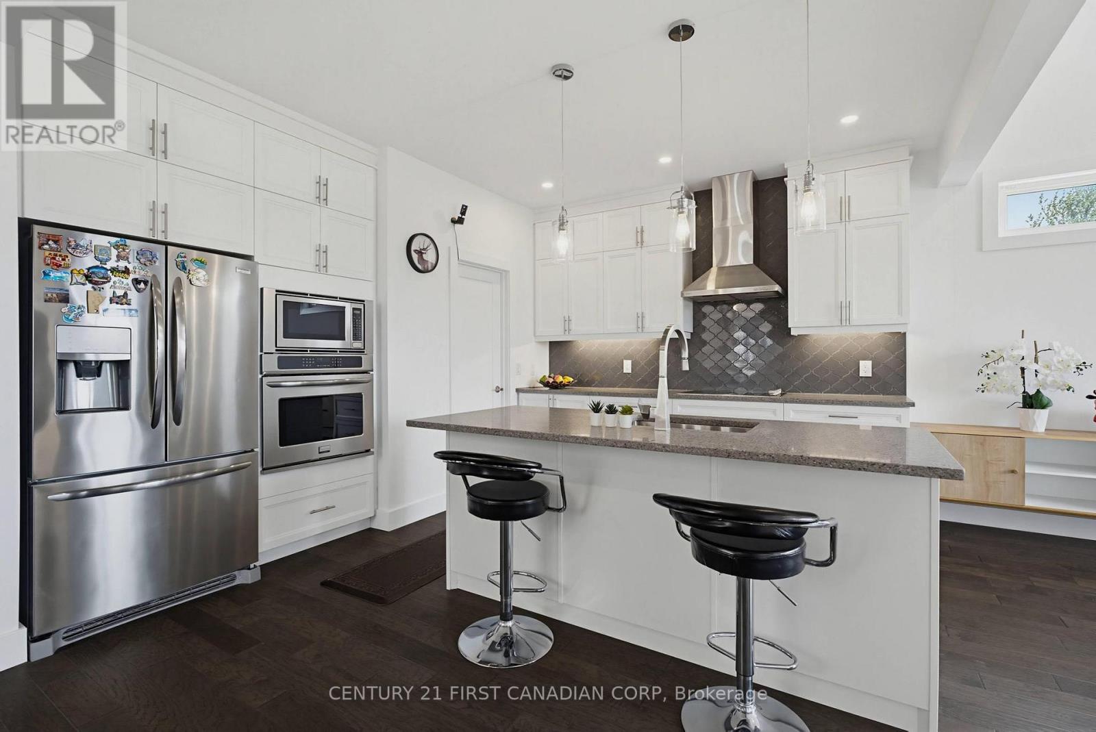 2201 WATEROAK DRIVE - 9