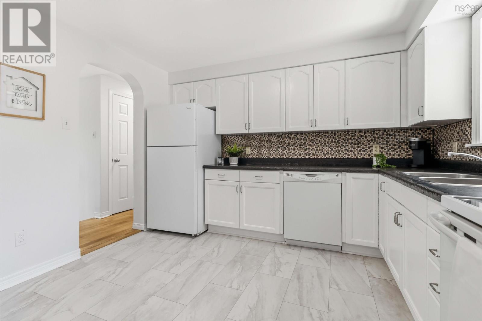 17 Silistria Drive - 8