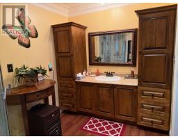 9 Bear Head Road thumbnail 14