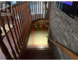 9 Bear Head Road thumbnail 15