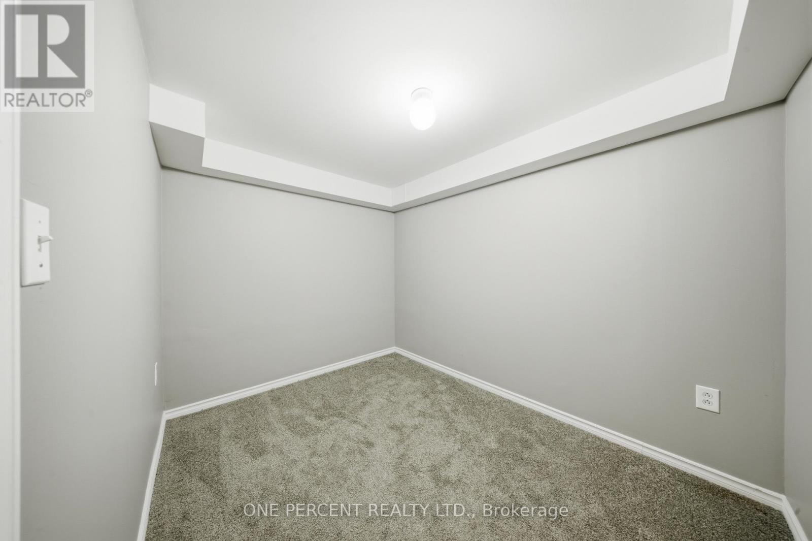#48 860 RYMAL ROAD E - 29