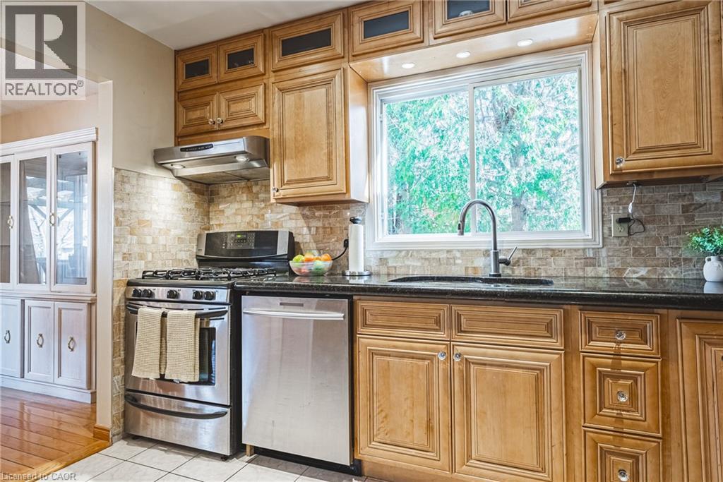 110 HIGHBURY Drive - 15