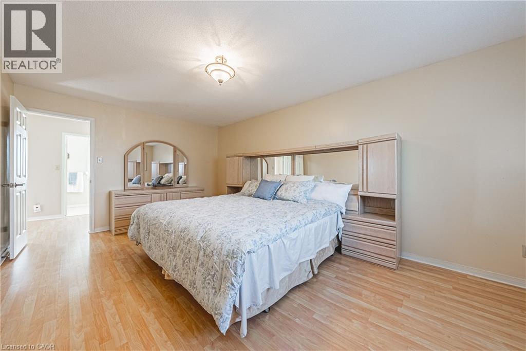 110 HIGHBURY Drive - 27