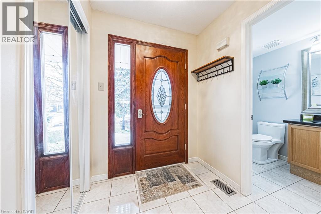 110 HIGHBURY Drive - 5
