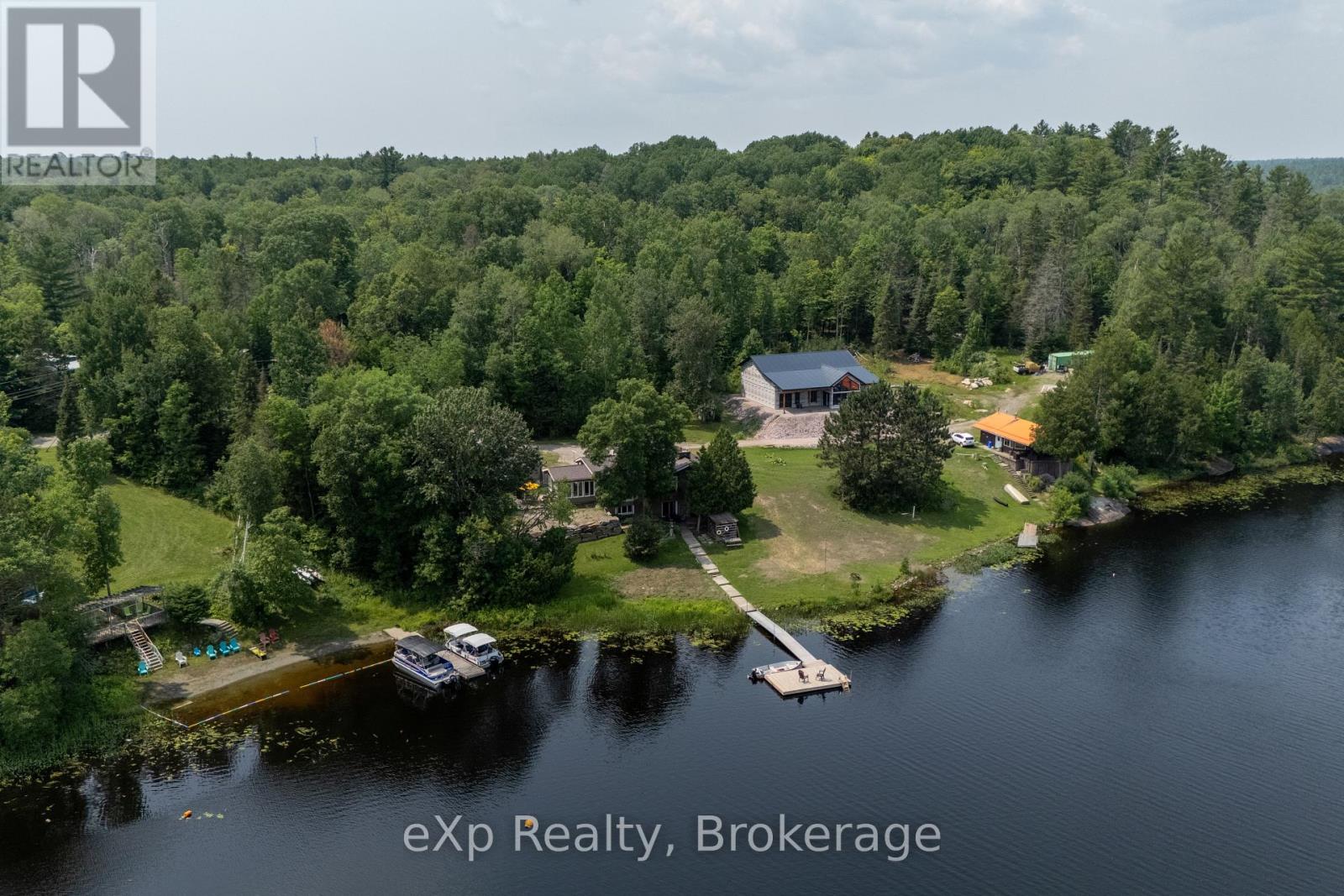 688A PREVOST ROAD - 38