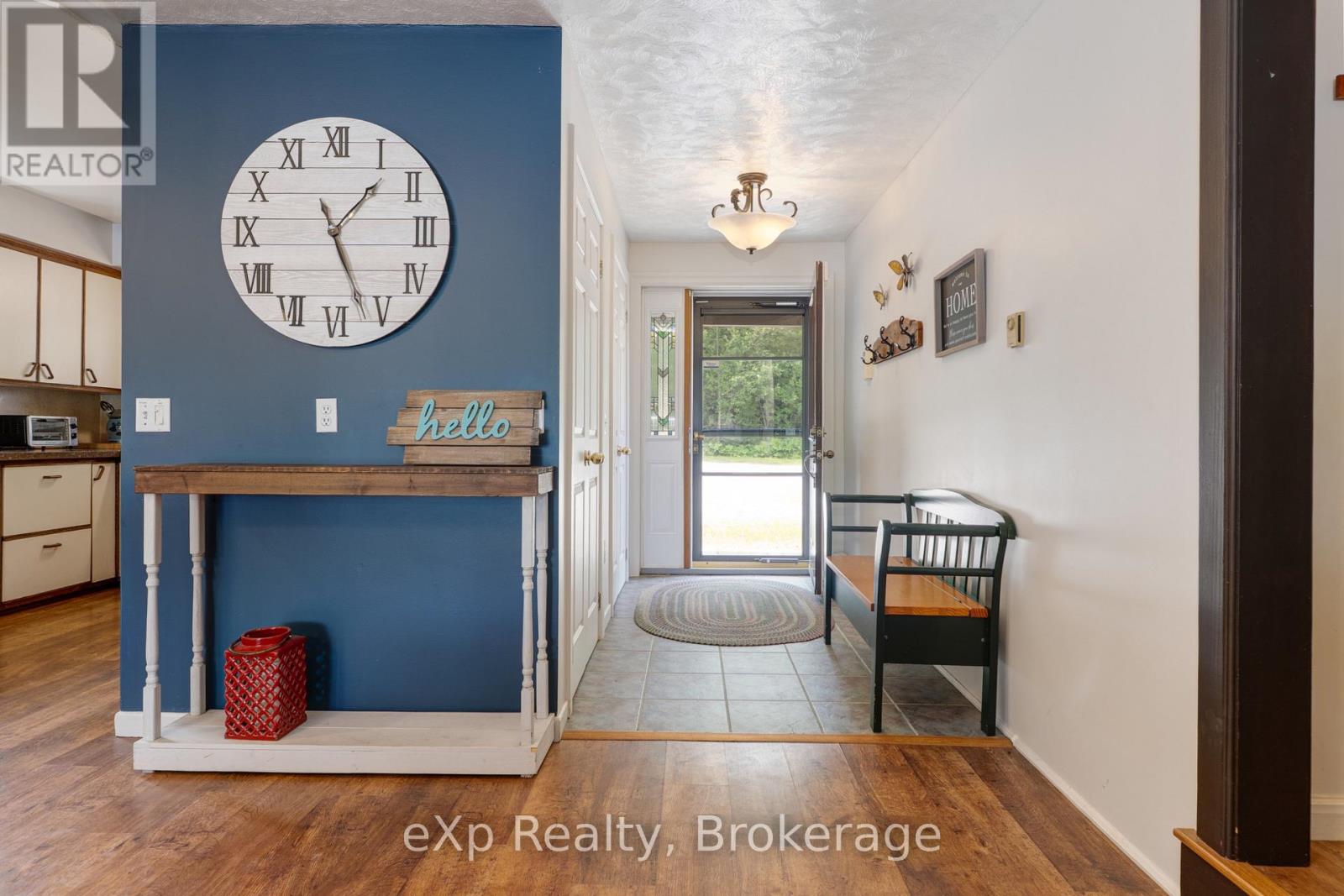 688A PREVOST ROAD - 7