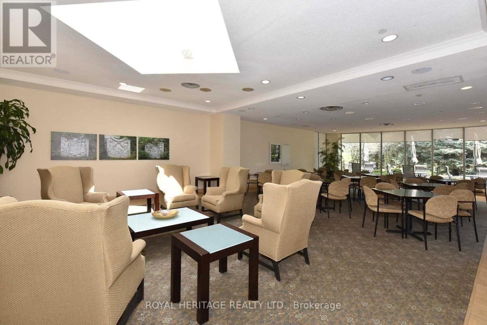 #207 20 GUILDWOOD PARKWAY - 36
