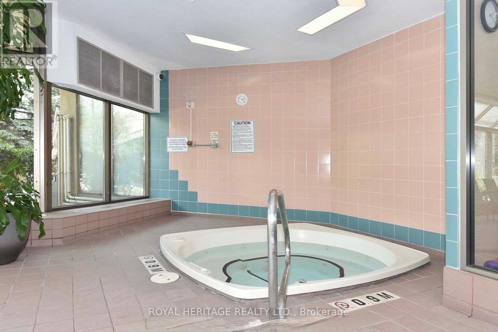 #207 20 GUILDWOOD PARKWAY - 39