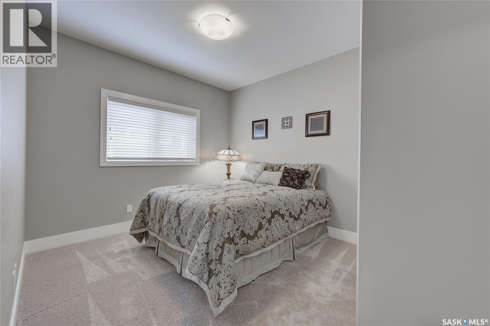935 Glacial Shores MANOR - 16