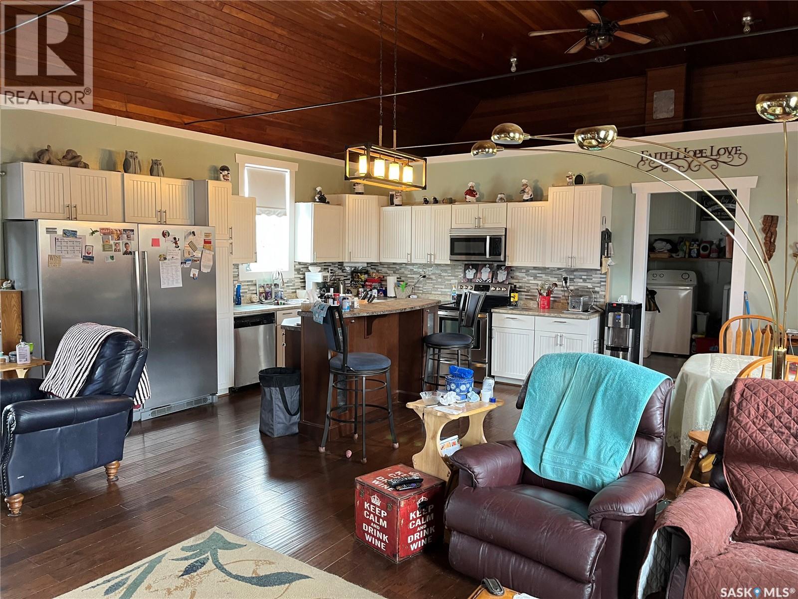 158 Municipal ROAD - 7
