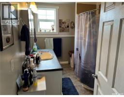 Family room - 158 Municipal Road, Coronach, SK S0H0Z0 Photo 12