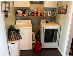 158 Municipal Road, Coronach, SK S0H0Z0 Photo 14