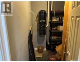 158 Municipal Road, Coronach, SK S0H0Z0 Photo 31
