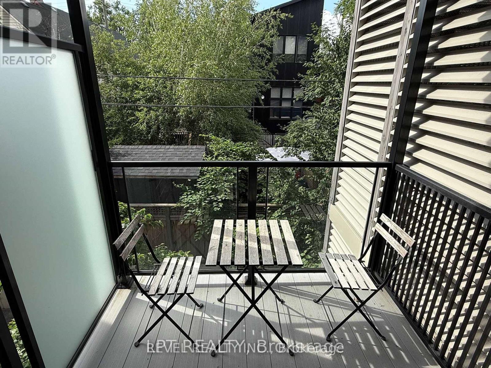 #4 509 GLADSTONE AVENUE - 22