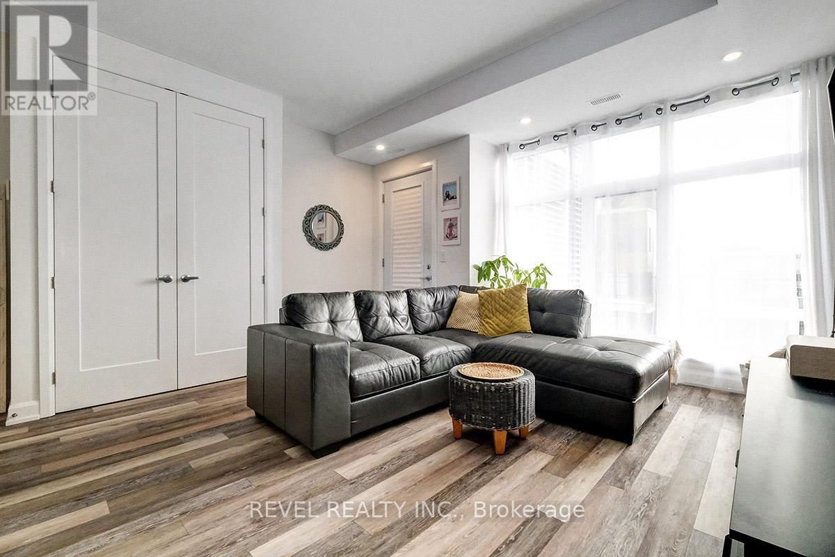 #4 509 GLADSTONE AVENUE - 4