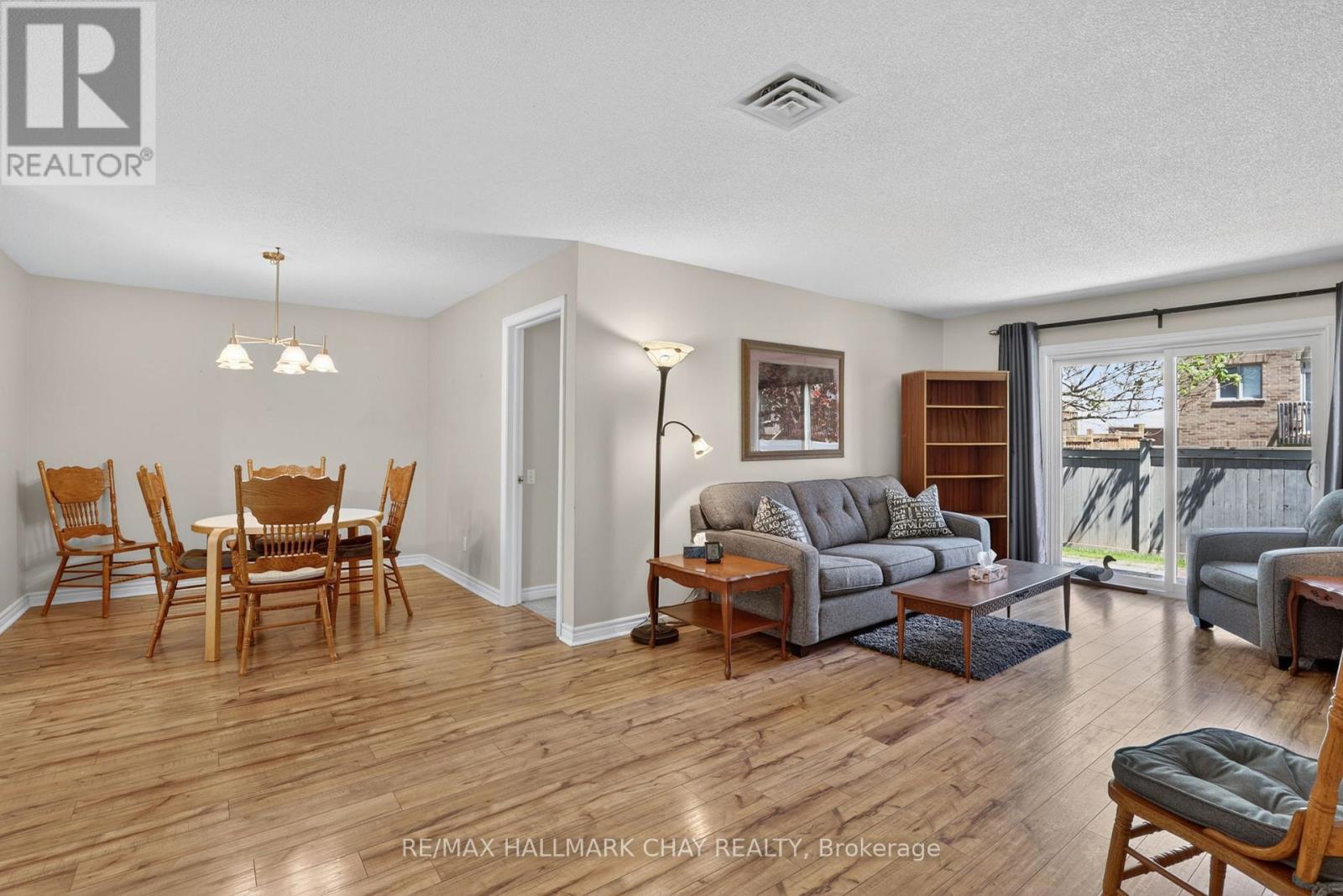 #34 77 MILL STREET E - 15