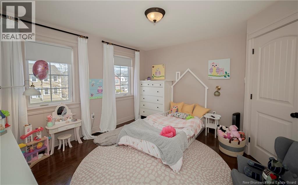 10 Emma Court - 22