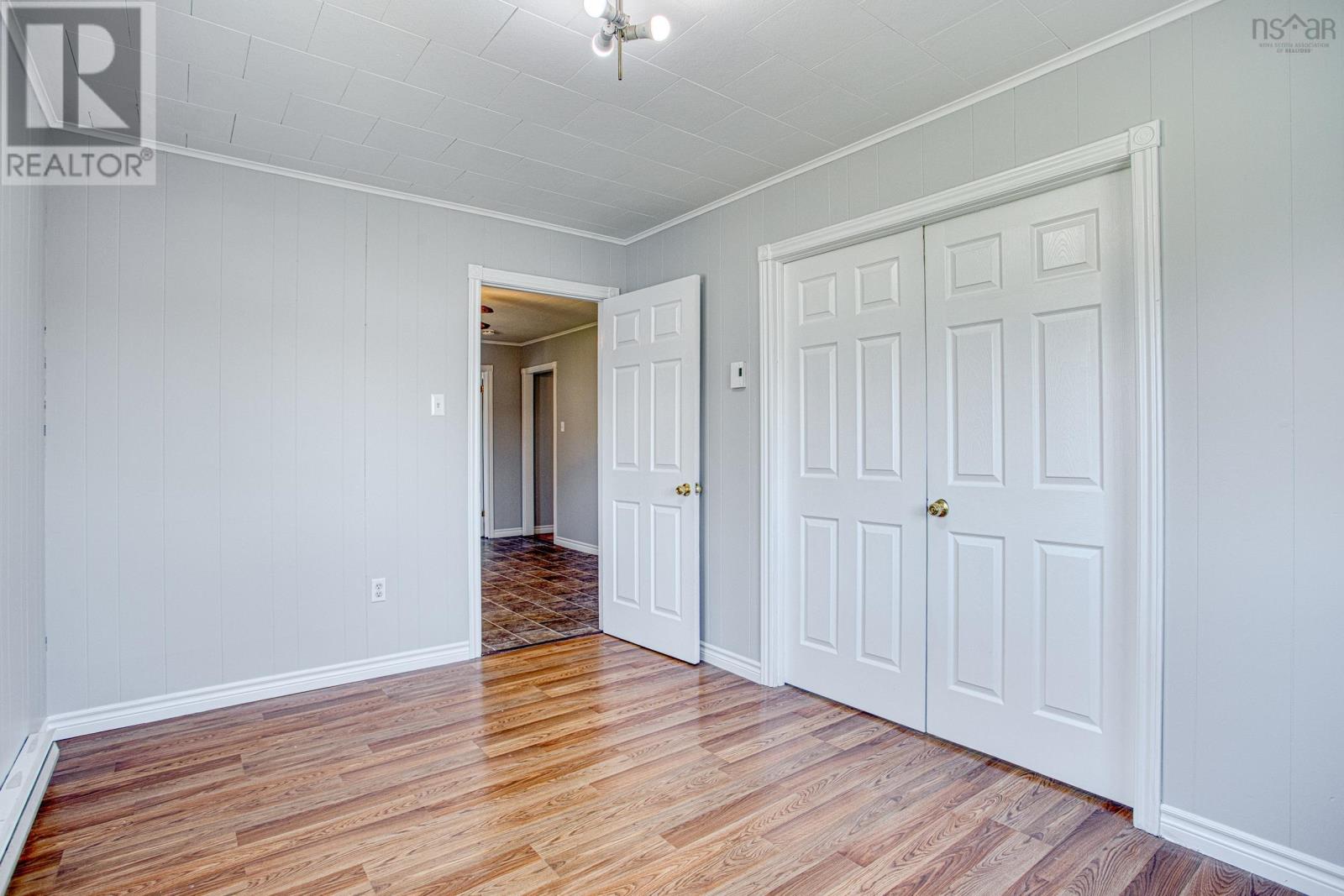 96 Hillcrest Avenue - 10