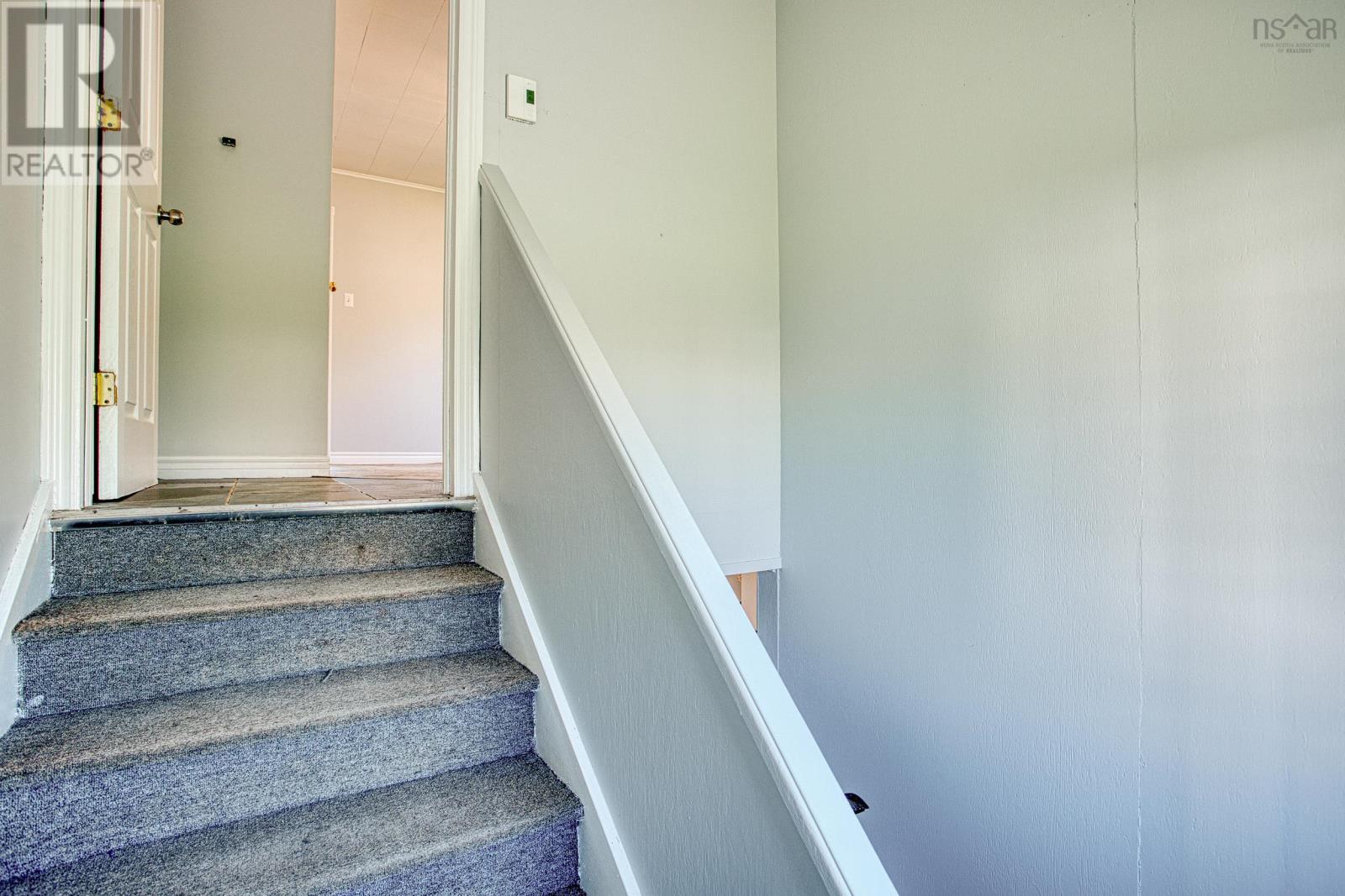 96 Hillcrest Avenue - 4