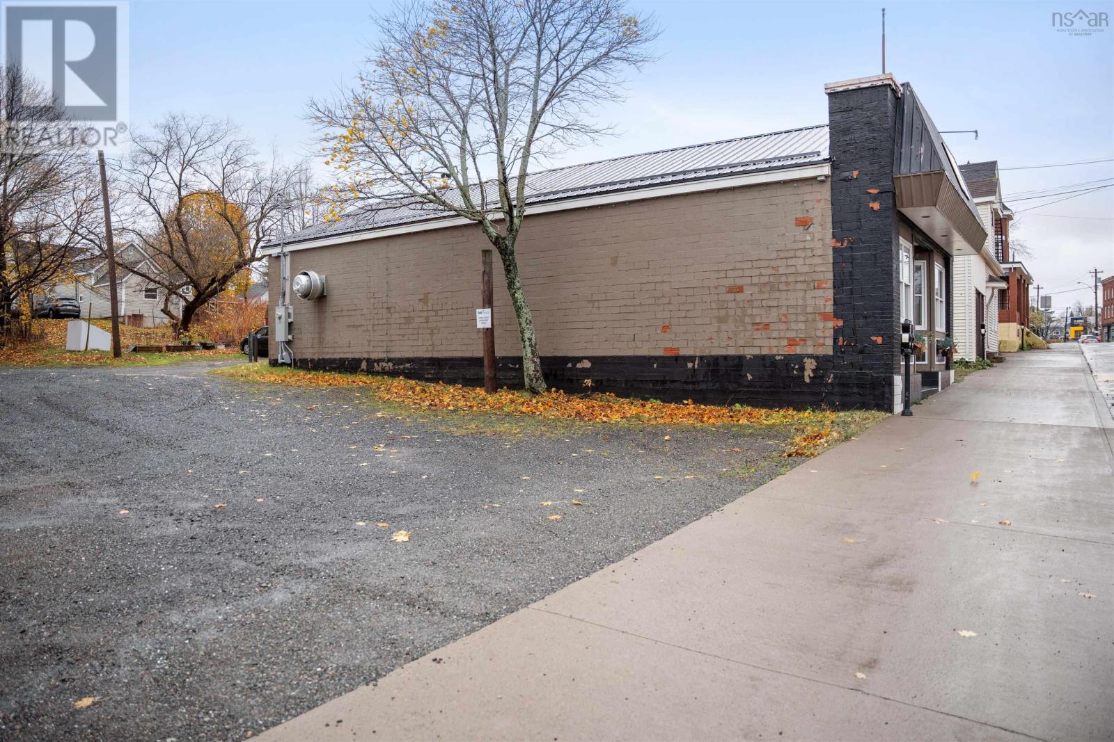 Property 47 of 49 of 216 Archimedes Street