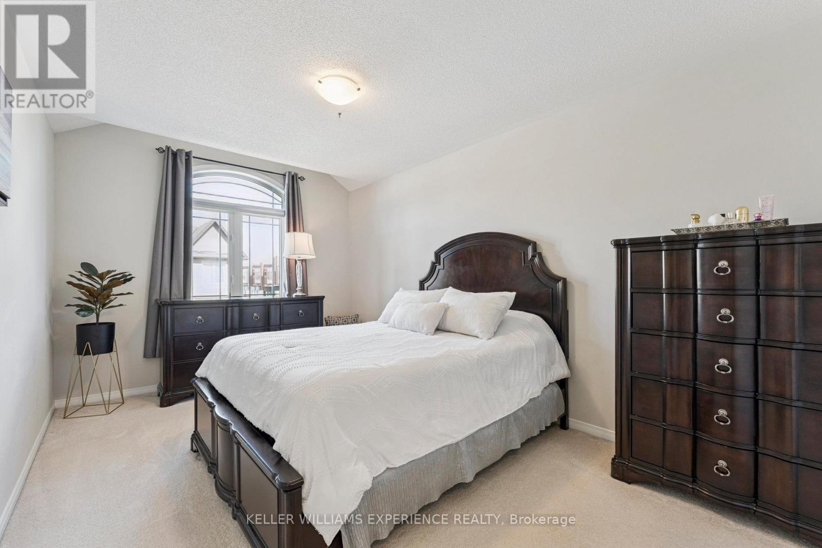 31 ALNWICK AVENUE - 22