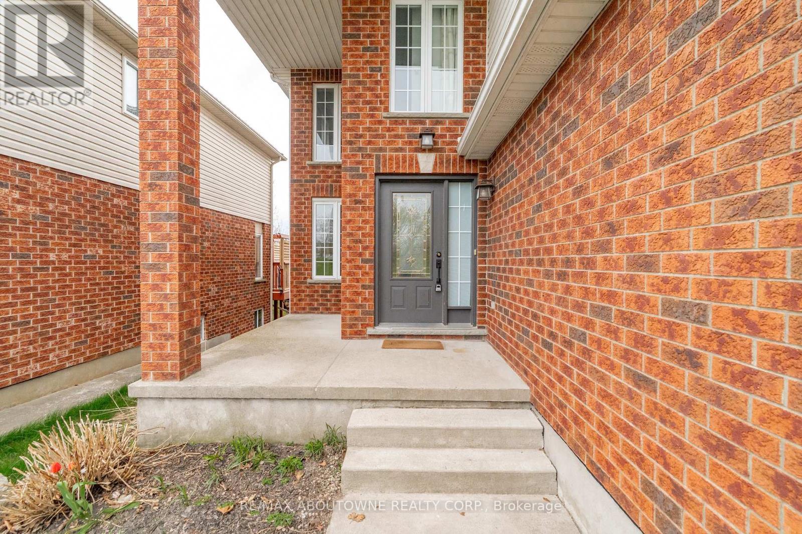 122 SEVERN DRIVE - 4