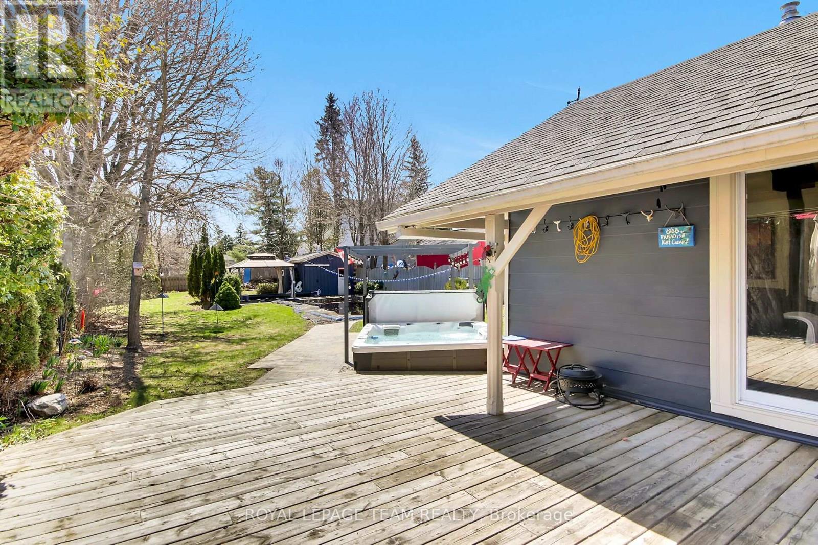 154 LAKE AVENUE - 36