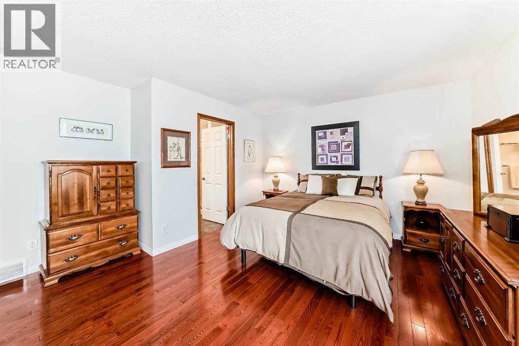 157 Hawkstone Manor NW - 25