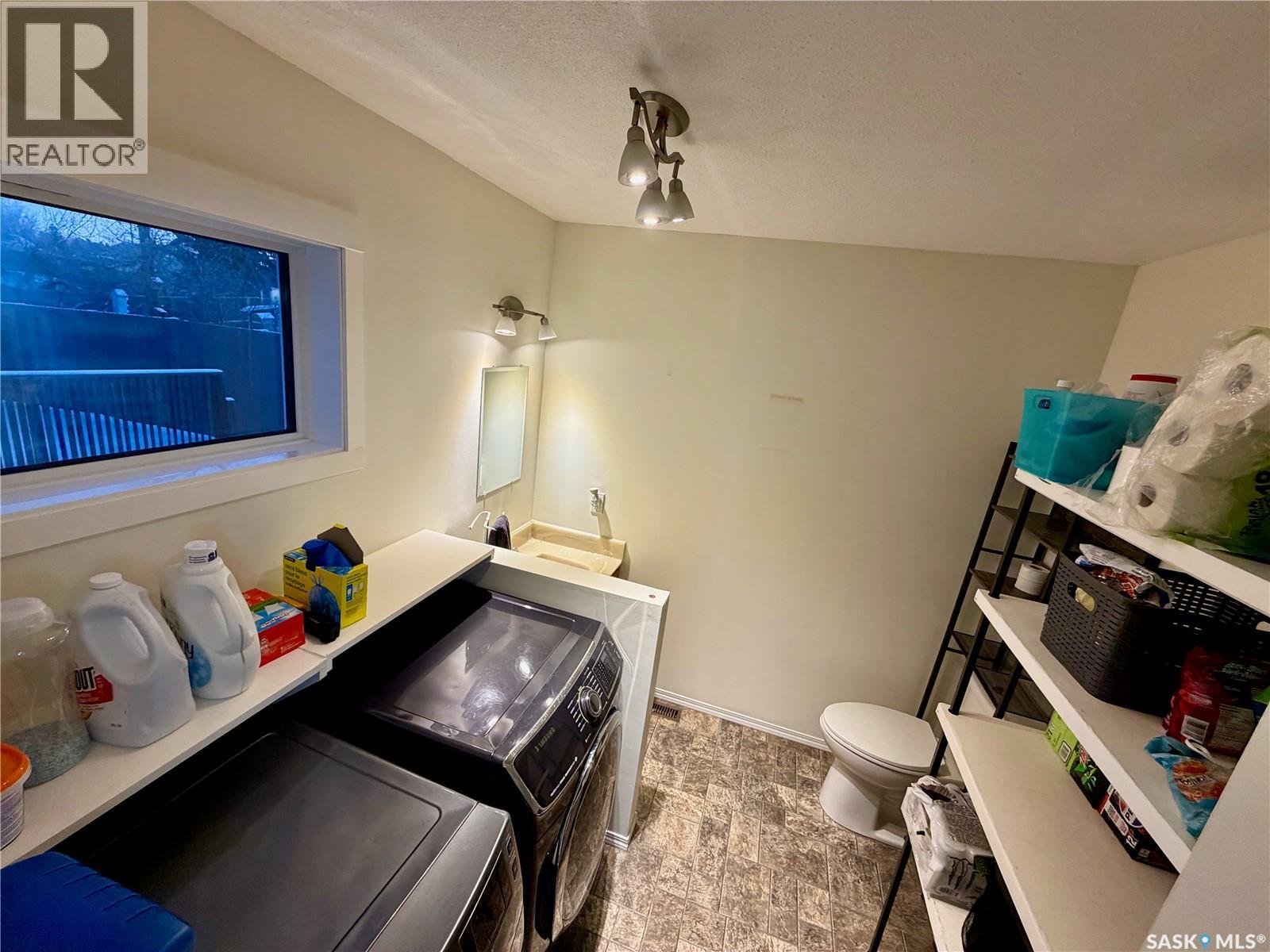 405 3rd AVENUE W - 10