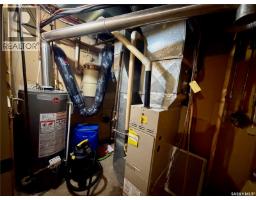 405 3rd Avenue W, Biggar, SK S0K0M0 Photo 34