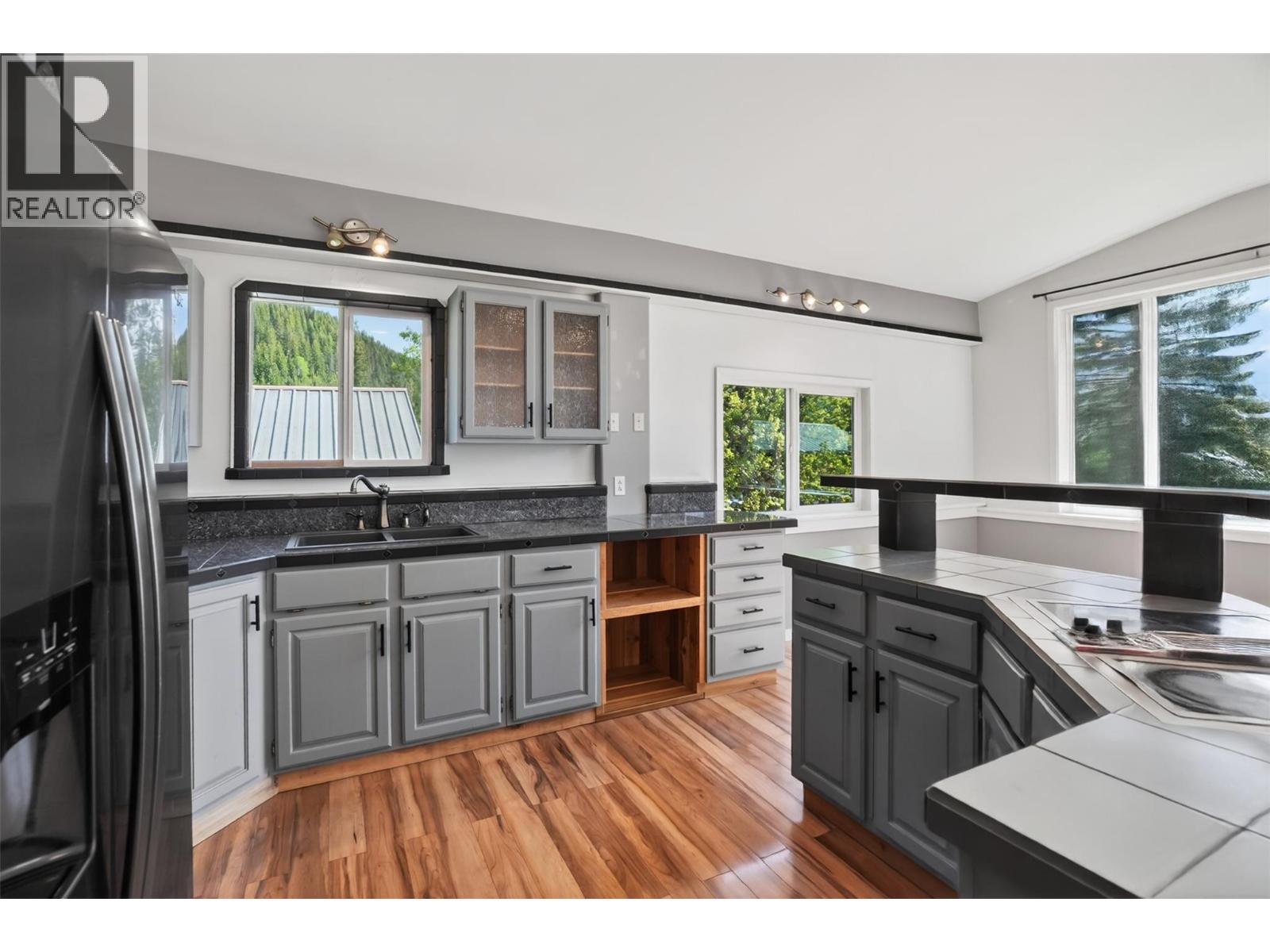127 8th Street N - 17