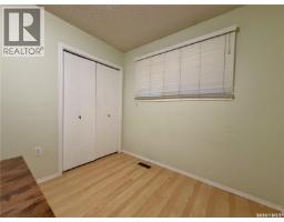 405 3rd Avenue W, Biggar, SK S0K0M0 Photo 15